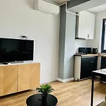 Elegant In Ivory - Ac & Smart Tv 公寓 布加勒斯特