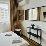 Elegant In Ivory - Ac & Smart Tv 公寓 布加勒斯特