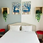 公寓 Elegant In Ivory - Ac & Smart Tv 布加勒斯特