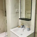 Elegant In Ivory - Ac & Smart Tv