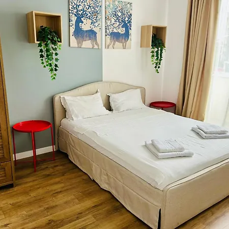 Apartament Elegant In Ivory