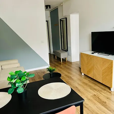 Elegant In Ivory - Ac & Smart Tv Apartamento Bucarest