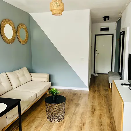 Elegant In Ivory בוקרשט