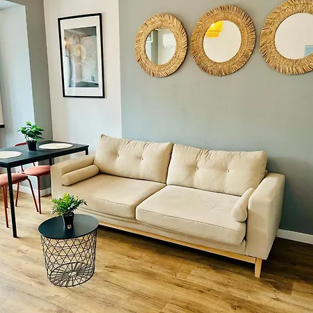 Apartman Elegant In Ivory