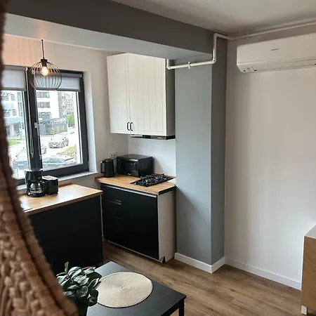 Elegant In Ivory Apartament *