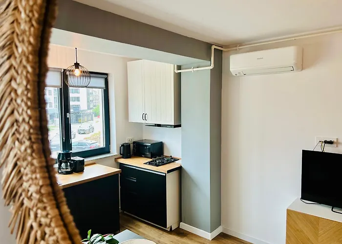 Apartment Elegant In Ivory - Ac & Smart Tv *