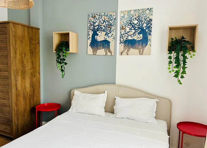 Elegant In Ivory Apartman *