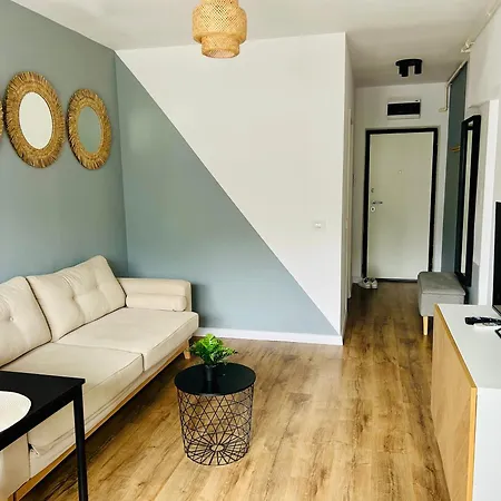 Appartement Elegant In Ivory - Ac & Smart Tv *