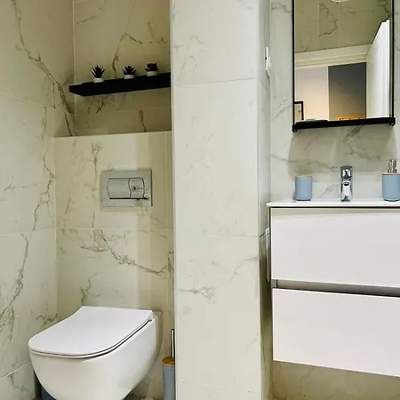 Elegant In Ivory - Ac & Smart Tv Appartamento Bucarest