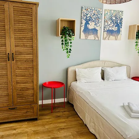 Elegant In Ivory - Ac & Smart Tv Lejlighed Bukarest