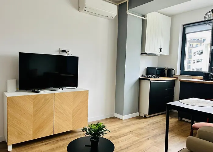 Elegant In Ivory - Ac & Smart Tv Lejlighed Bukarest