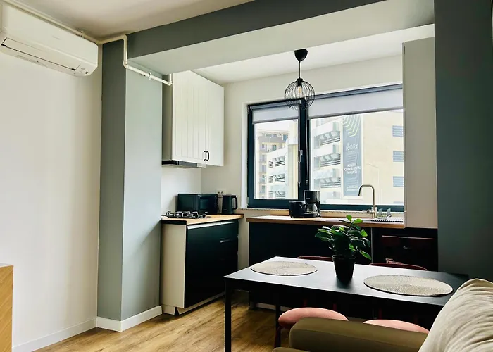 Elegant In Ivory Apartamento