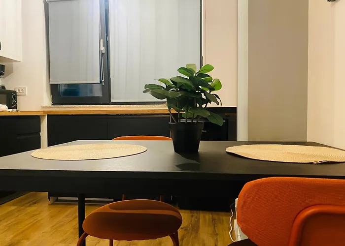 Elegant In Ivory * Bucareste